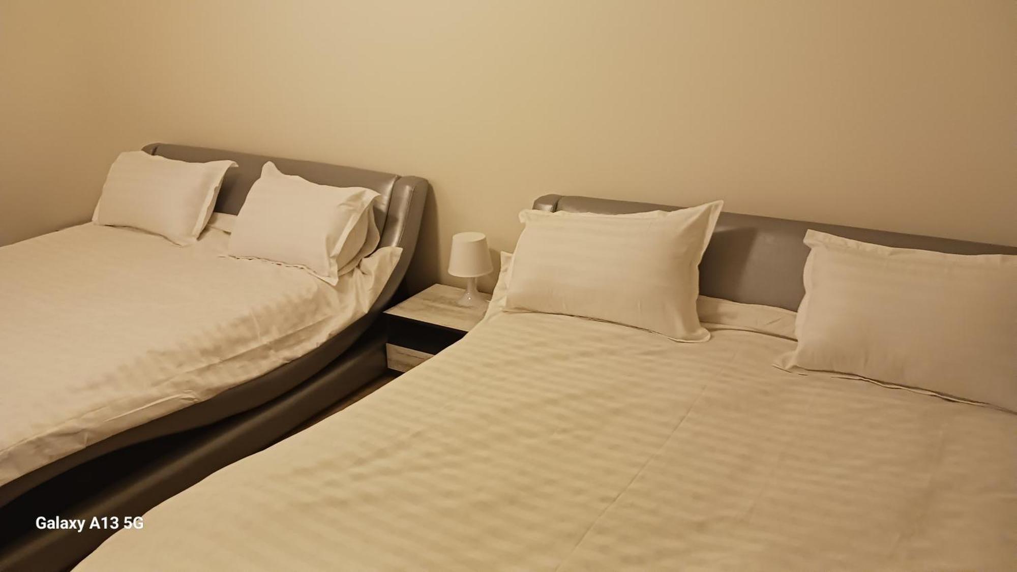 Trio Maria Apartamento Otopeni Quarto foto